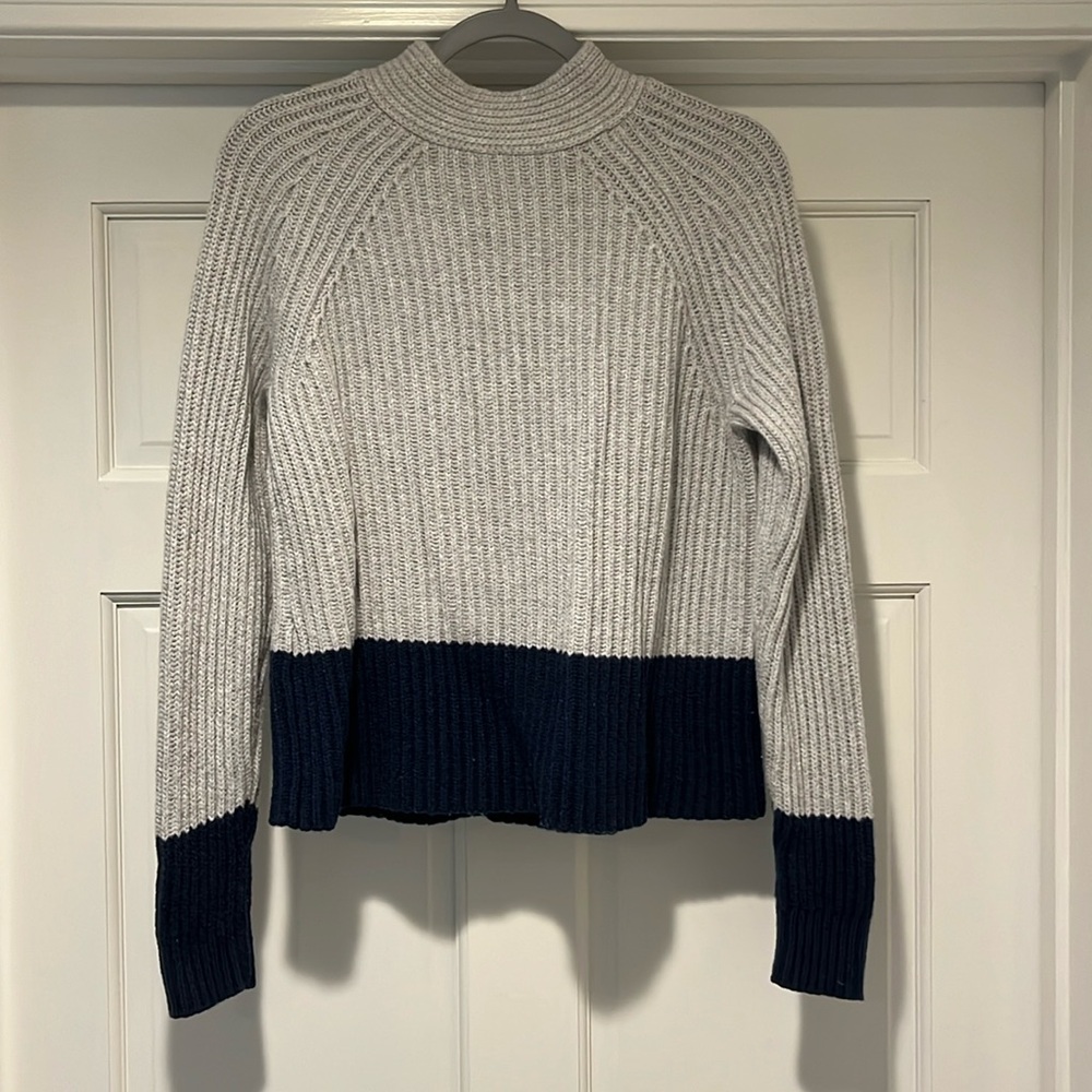 BANANA REPUBLIC colorblock sweater